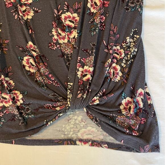 Nine Britton purple short sleeved top size XS. Workwear. Casual. Blouse - Picture 3 of 5